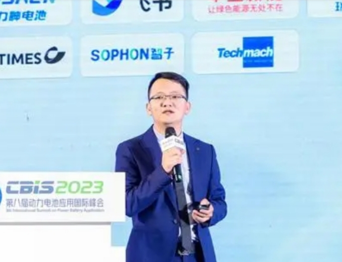 鈦瑪科李維能：超聲波除塵系統(tǒng)極大清除極小顆?；覊m